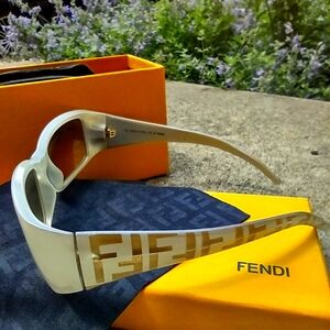 $520 FENDI Authentic Luxury Designer Sunglasses
